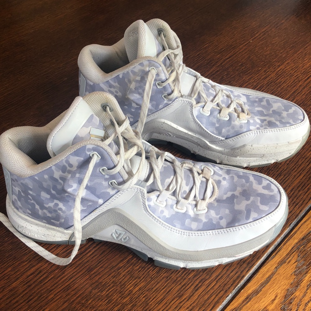 Great condition! Men’s Adidas John Wall 2 Basketball shoes size 10